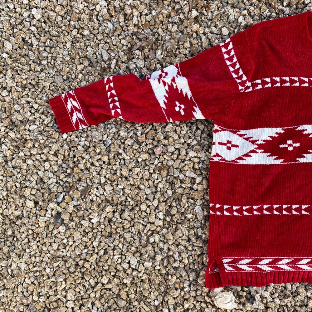 Woman’s south western sweater - Picture 3 of 5